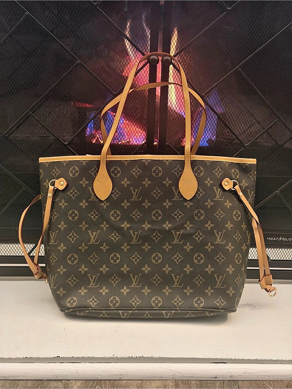Louis Vuitton Neverfull MM Monogram Tote in Brown & Tan Fauxe